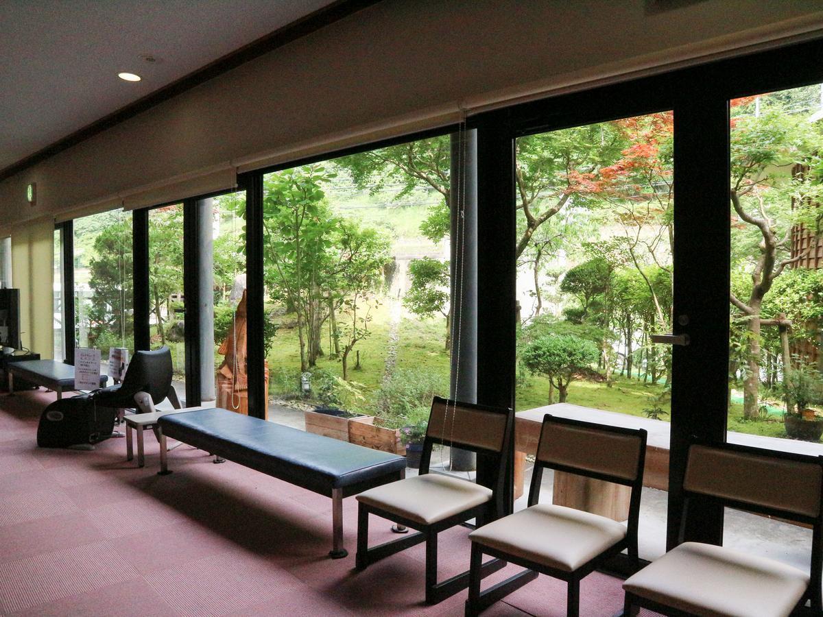 Hotel Momijigawa Onsen à Naka Extérieur photo